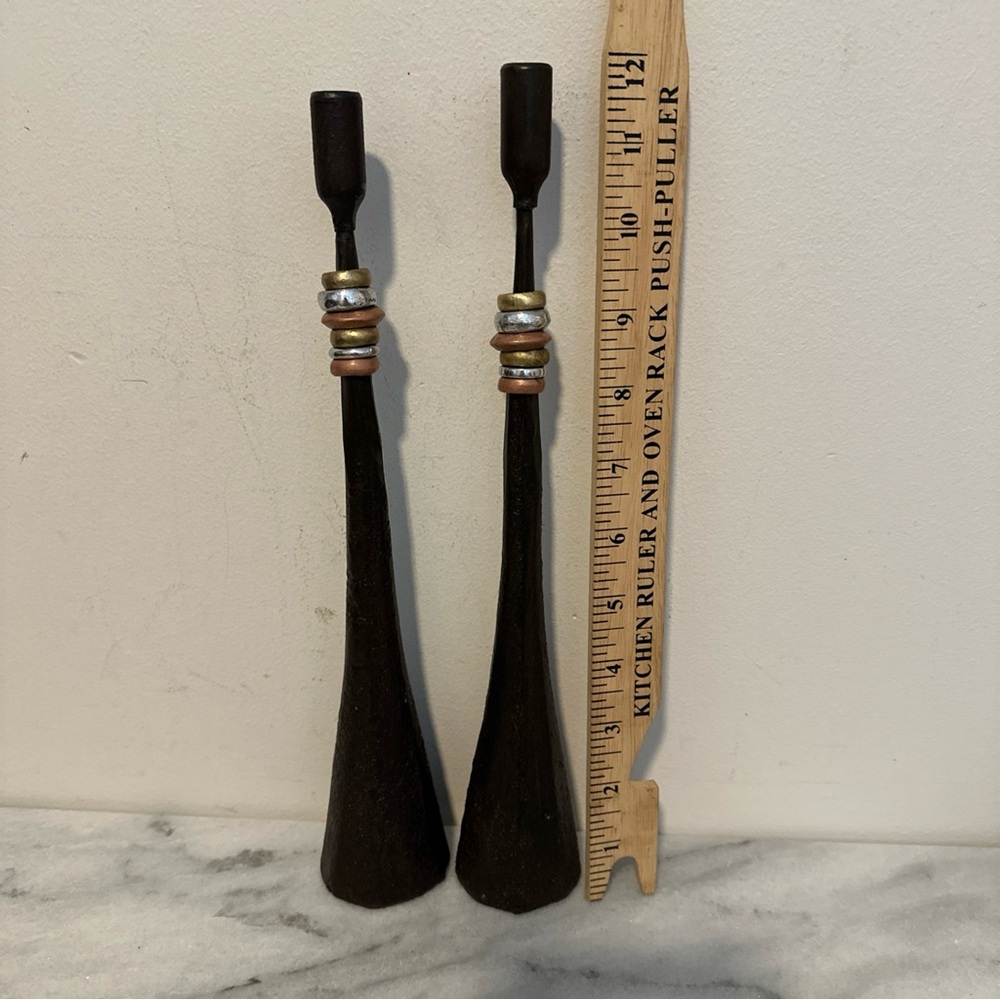 Luis Marques Handmade Modern
Minimalist Style Iron W/ Metal
Rings Candlestick - Picture 10 of 16